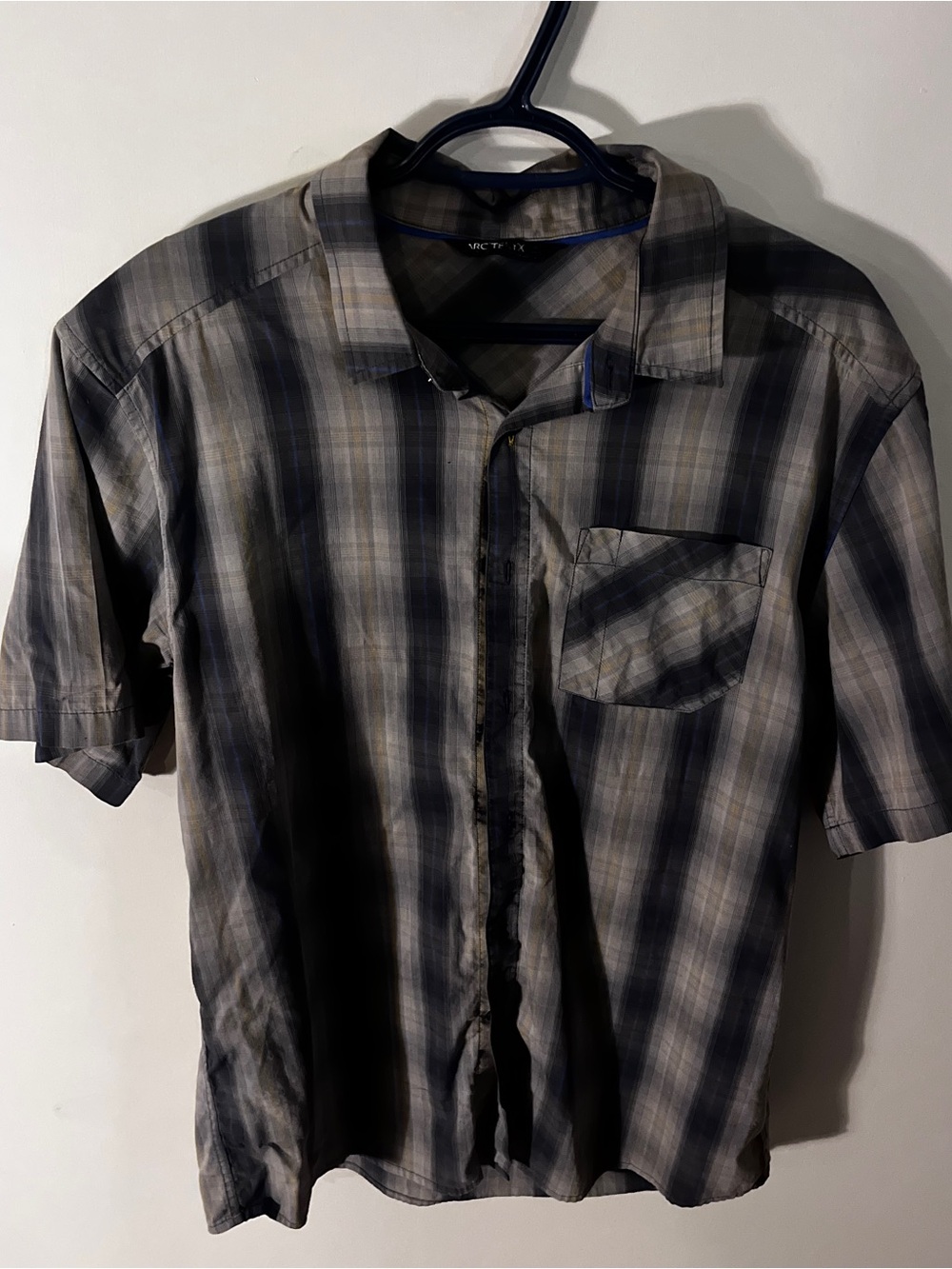 Arc'teryx Men's Short-Sleeve Plaid Button-Down Shirt - Gray & Blue